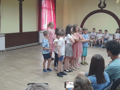 VIII. SZÓVAL, RÍMMEL, SZÍNHÁZZAL DRÁMATÁBOR-45 gyermek, sok játék és mosoly